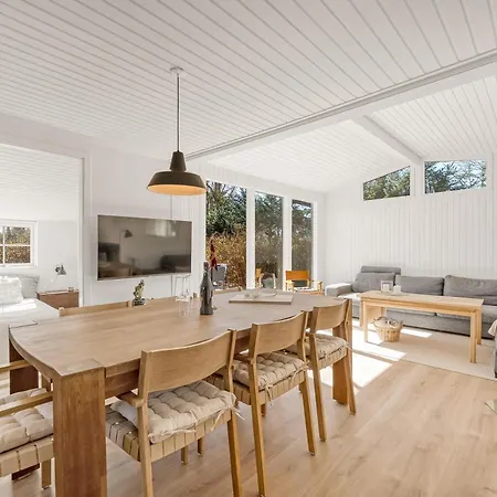 Fantastic New At Fuglegraesvej 1 *